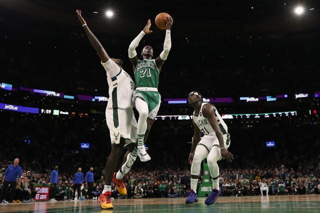 1636780638418051371.jpg 2021-11-13T032228Z_328548888_MT1USATODAY17150275_RTRMADP_3_NBA-MILWAUKEE-BUCKS-AT-BOSTON-CELTICS_2021_11_13_11_54_45 (1).jpg